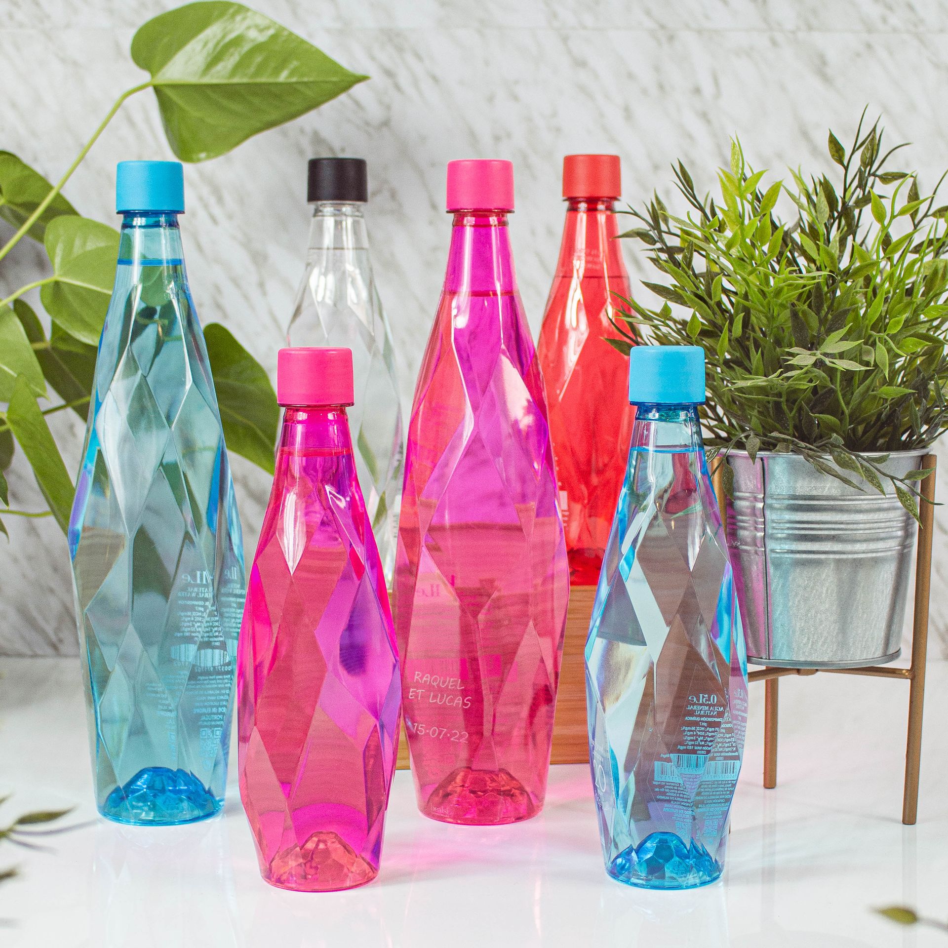 Beneficios de las botellas de agua personalizadas para eventos
