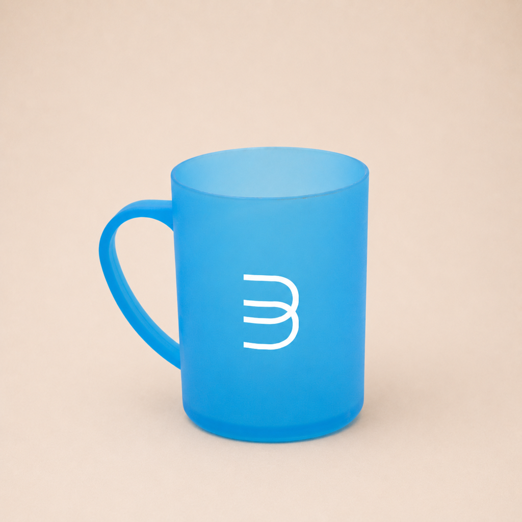 WASAT. Taza de plástico de colores variados de 370ml