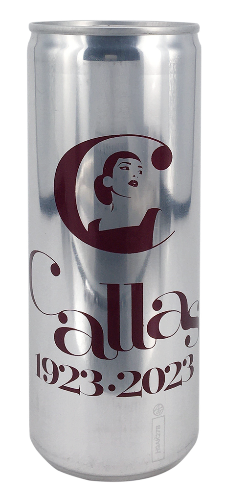 Customized 250 ml water can, sparkling or with a light sparkling touch.