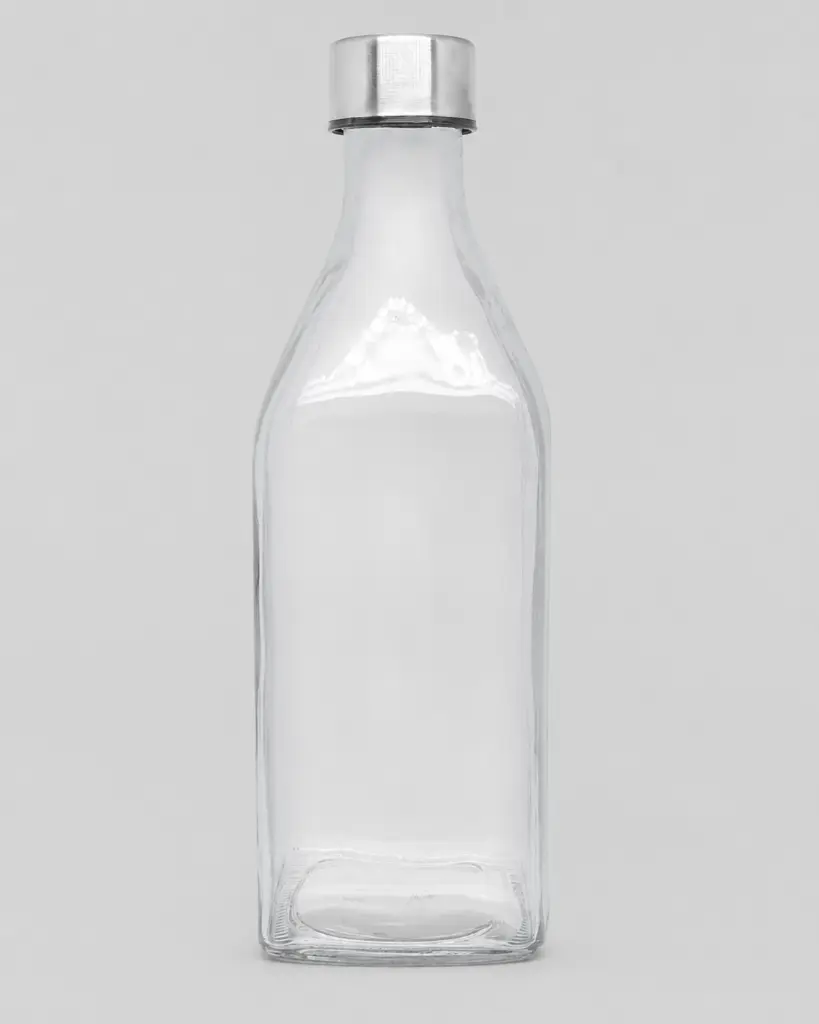 Botella de cristal cuadrada DELTA con tapón plateado