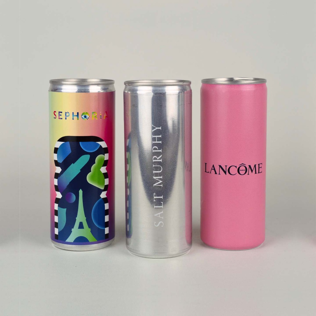 Lata de agua personalizada de 250 ml con gas o con un ligero toque de gas.