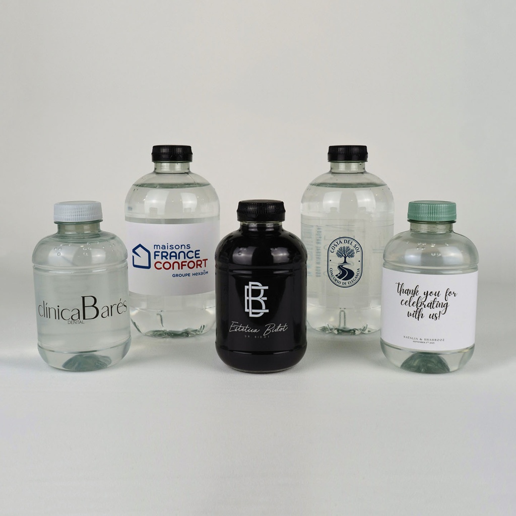 Personalisierte Wasserflasche aus recyceltem rPET